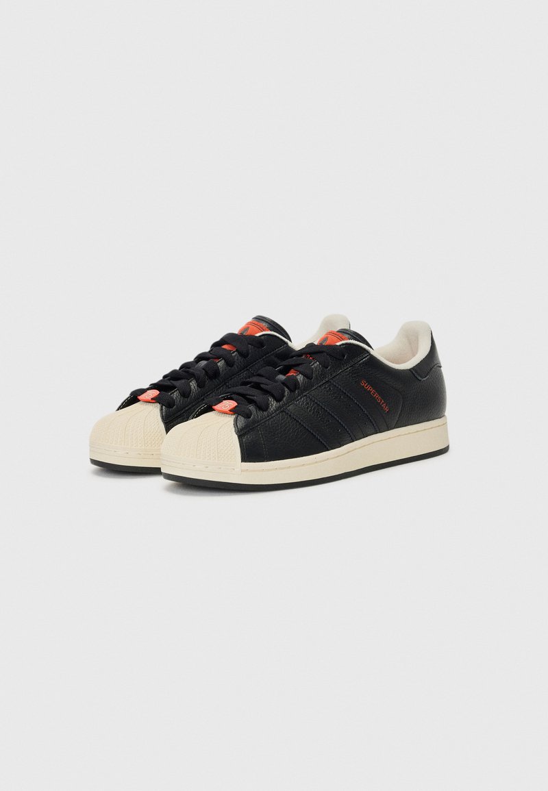 adidas Originals SUPERSTAR II UNISEX - Trainers - core black/cream white