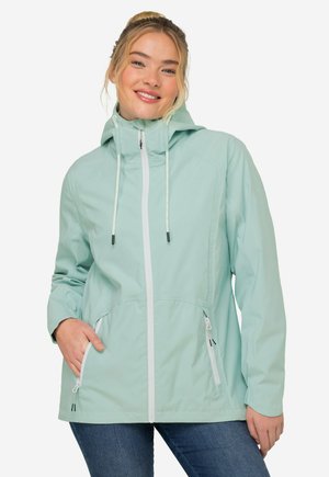 Lys teal vandtæt jakke med fuld lynlås, justerbar hætte og to frontlommer med lynlås; glat tekstur og afslappet design.