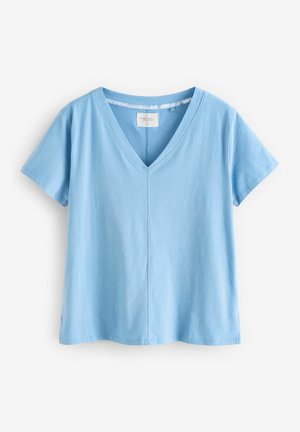 Helles blaues Baumwoll-T-Shirt mit V-Ausschnitt, kurzen Ärmeln und geradem Saum. Verfügt über eine Mittelnaht-Detaillierung und eine weiche Textur.