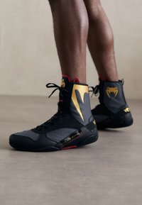 Selecionado, storm grey/gold