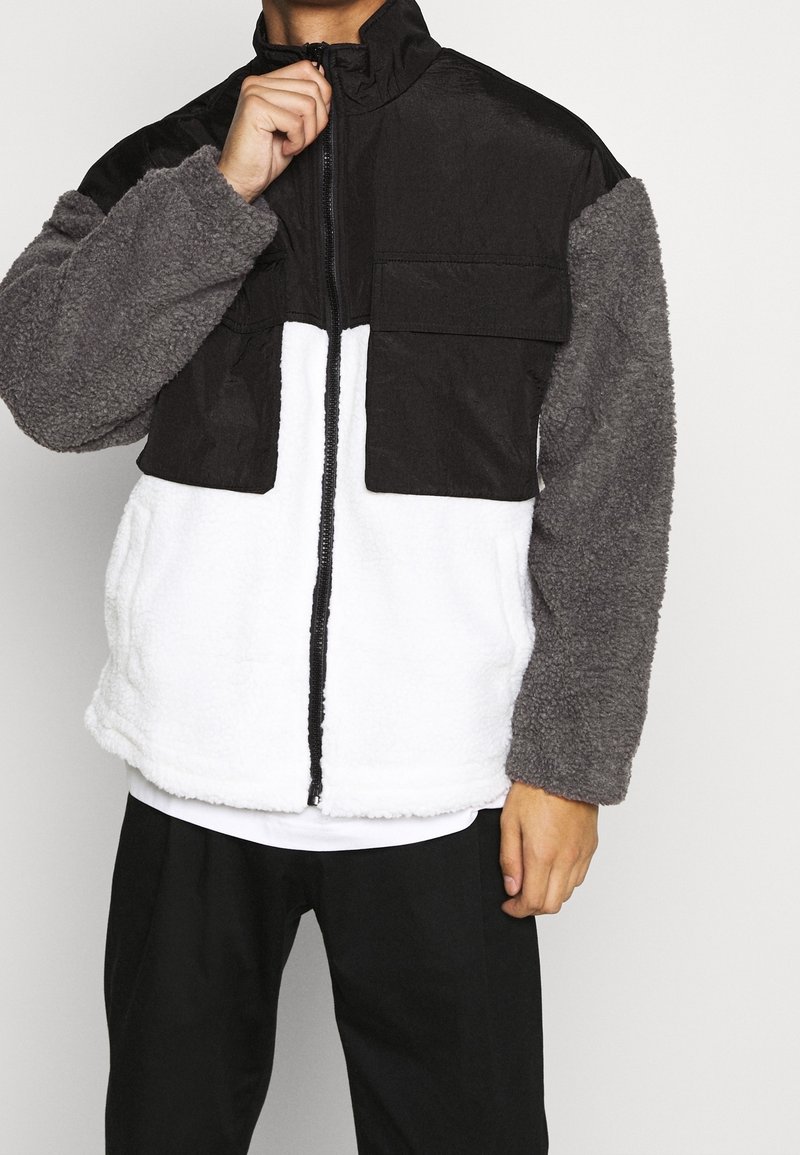 Mennace Kevyt takki - grey