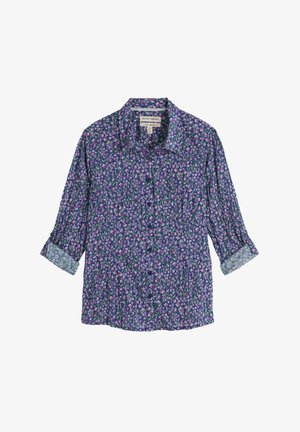 Bloemenoverhemd met knopen, met een blauw-paarse basis en kleine roze- en groene bloemmotieven. Lange mouwen zijn opgerold met een lichtblauwe accenten.