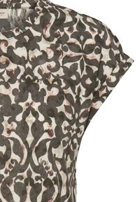 Rövid ujjú felső virágmintával, mely sötétszürke, krémszín és világos rózsaszín árnyalatokat tartalmaz texturált anyagon.