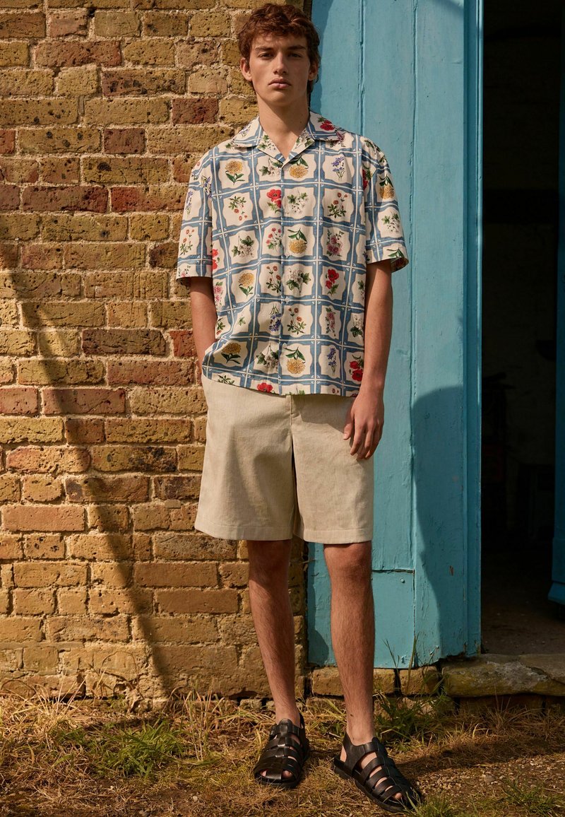 Next SHORT SLEEVE FLORAL - REGULAR FIT - Pluus - blue