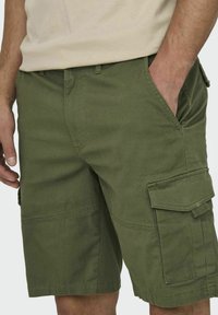 Only & Sons NORMAL GESCHNITTEN - Short - olive night