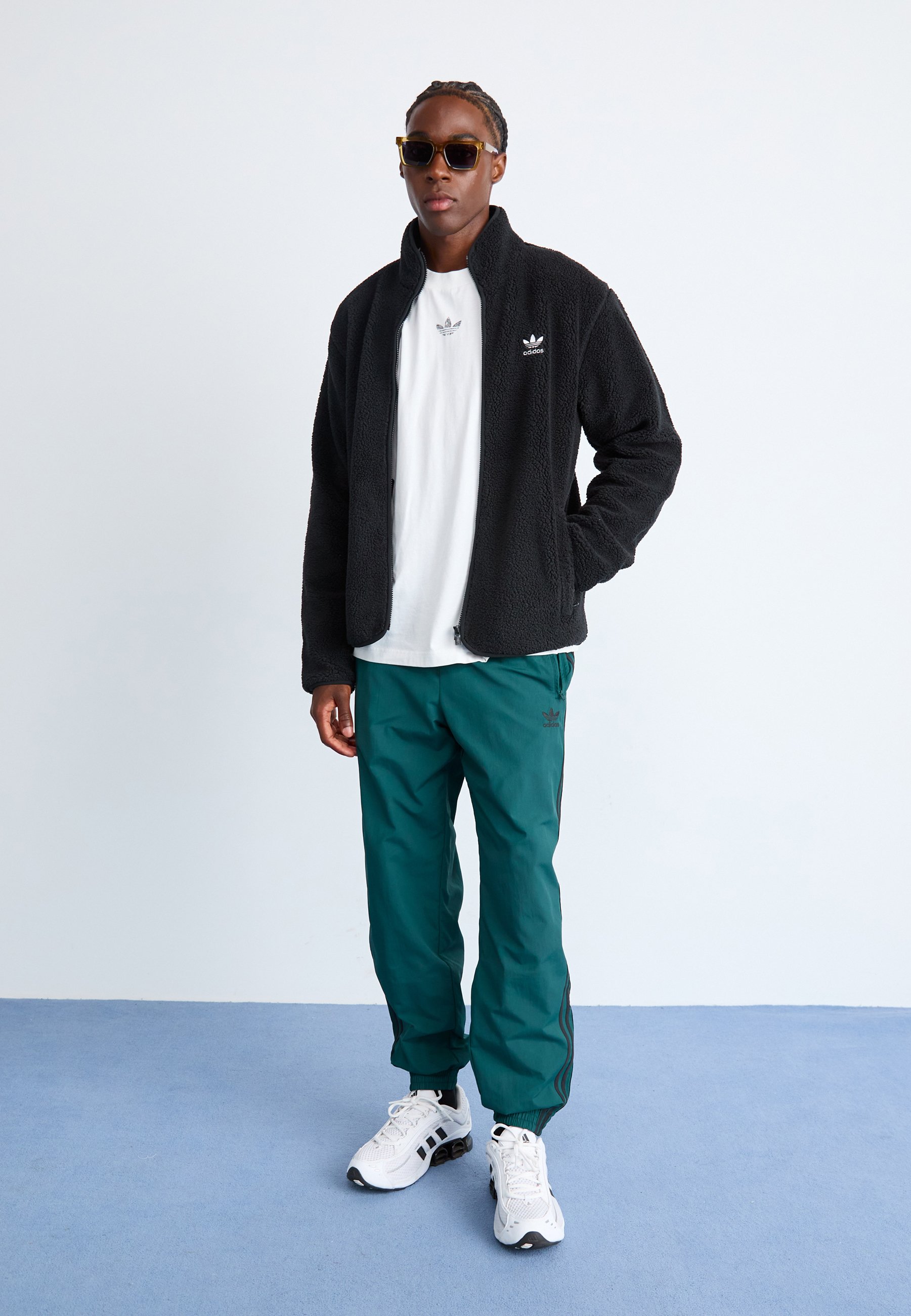 adidas Originals ESSENTIALS - Fleecejacke - black/schwarz - Zalando.ch