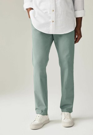 Next SLIM FIT STRETCH - Nohavice chinos - pale green