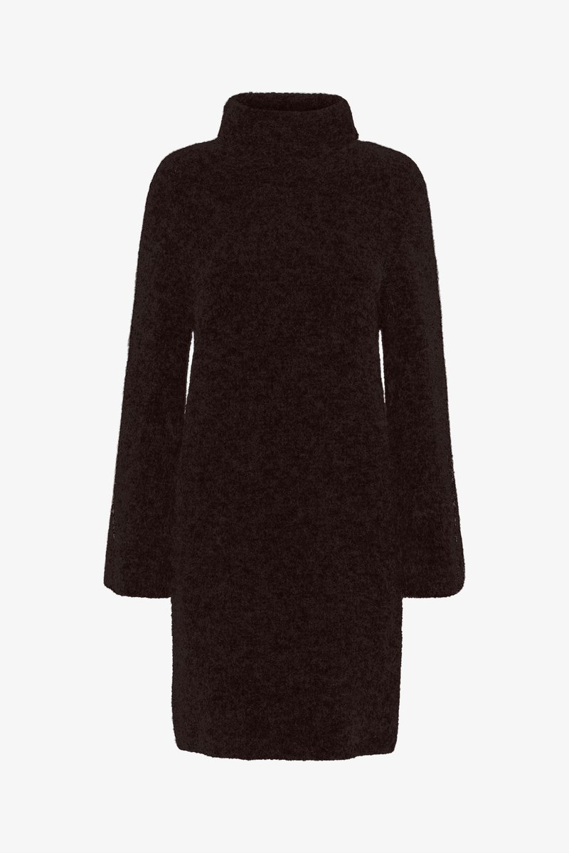 Must mustriga musta turtleneck kleit, mis on valmistatud pehmest ja karvast materjalist. Omab pikki varrukaid ja sirget lõiget, pakkudes mugavat siluetti.