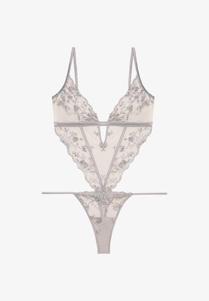 Spitzenunterwäsche-Set in Hellgrau, mit floralem Stickmuster, durchsichtigen Netzpaneelen, verstellbaren Trägern und einem V-förmigen Design.