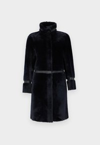 Klasičan kaput - peacoat