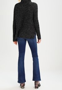 Even&Odd Sweter