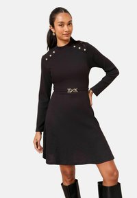 Mini Robe Fourreau Sandro Taille 36 - Noire à Manches Casquette - Occasion Très Bon état - Style Bodycon