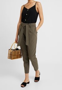 ONLY Tygbyxor - green