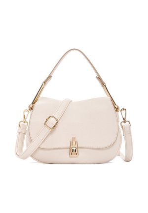Kleine beige leren crossbodytas met verstelbare riem, goudkleurige gesp en sluiting, en een gebogen klep.