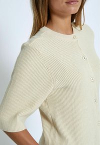 Desires DELTA - Kardigan - buttercream white