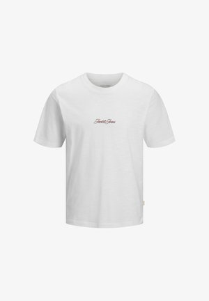 T-shirt bianca a maniche corte con scollo rotondo e piccola scritta rossa "Jack & Jones" centrata sul petto.