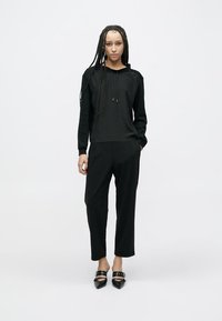 Marc Cain Športni pulover - black