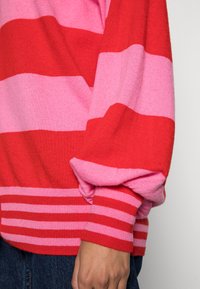 Emily van den Bergh CARDIGAN - Casaco de malha - pink/red