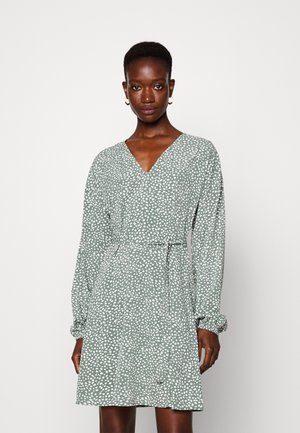 Vero Moda Tall VMNAJA SHORT DRESS  - Φόρεμα ημέρας - dark forest