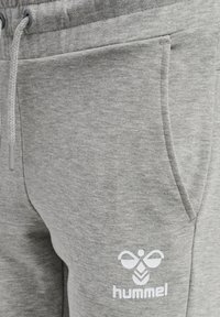 Hummel HMLNONI  - Trainingsbroek - grey melange