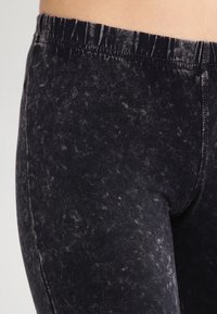Urban Classics Legíny - kalhoty  - dark grey