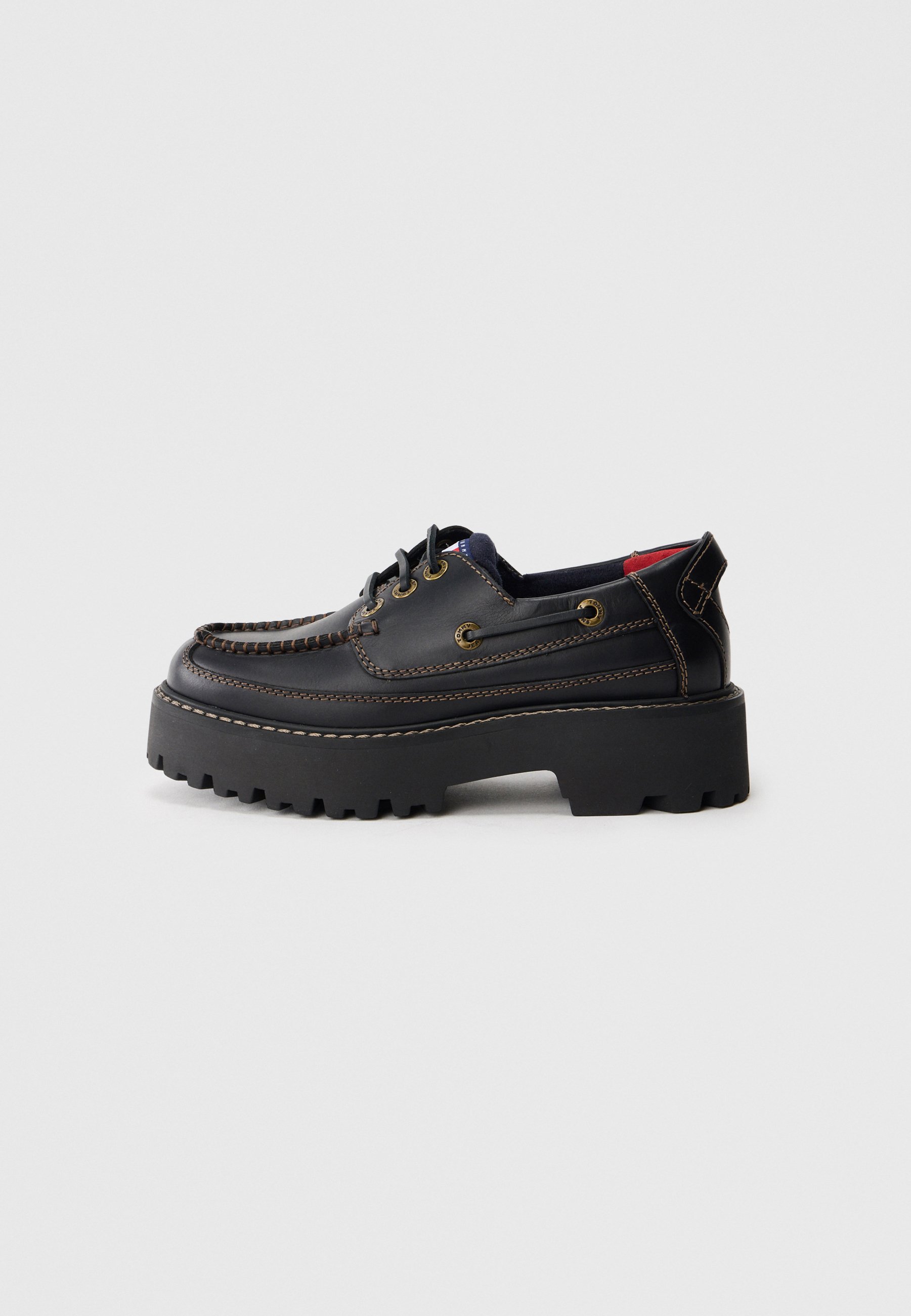 Tommy Jeans ARCHIVE LEATHER CLEAT BOAT SHOES - Boat shoes - black 