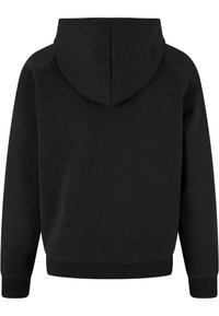 Hanorac negru cu o glugă încăpătoare, manșete și tiv prinse, textură moale, design casual și fără logo-uri sau modele vizibile.