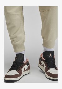 Non sélectionné, rattan black