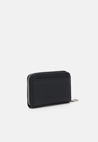 Calvin Klein Jeans SCULPTED ZIP AROUND - Novčanik - fashion black