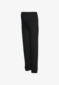 Non selezionato, black