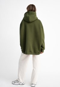 MIRONS EMBROIDERY - Felpa con cappuccio - khaki