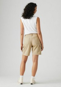 Levi's® BAGGY - Shorts - safari