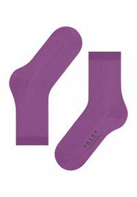 Un paio di calze a cupola viola semplici, con polsini a coste, una calza mostra la suola con una piccola scritta nera del marchio.