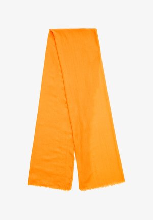 Écharpe orange en tissu léger avec une texture froissée. Les bords sont frangés, créant une finition douce.