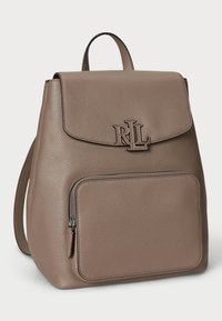 Lauren Ralph Lauren PEBBLED LEATHER MEDIUM CAMERYN BACKPACK - Hátitáska - taupe brown