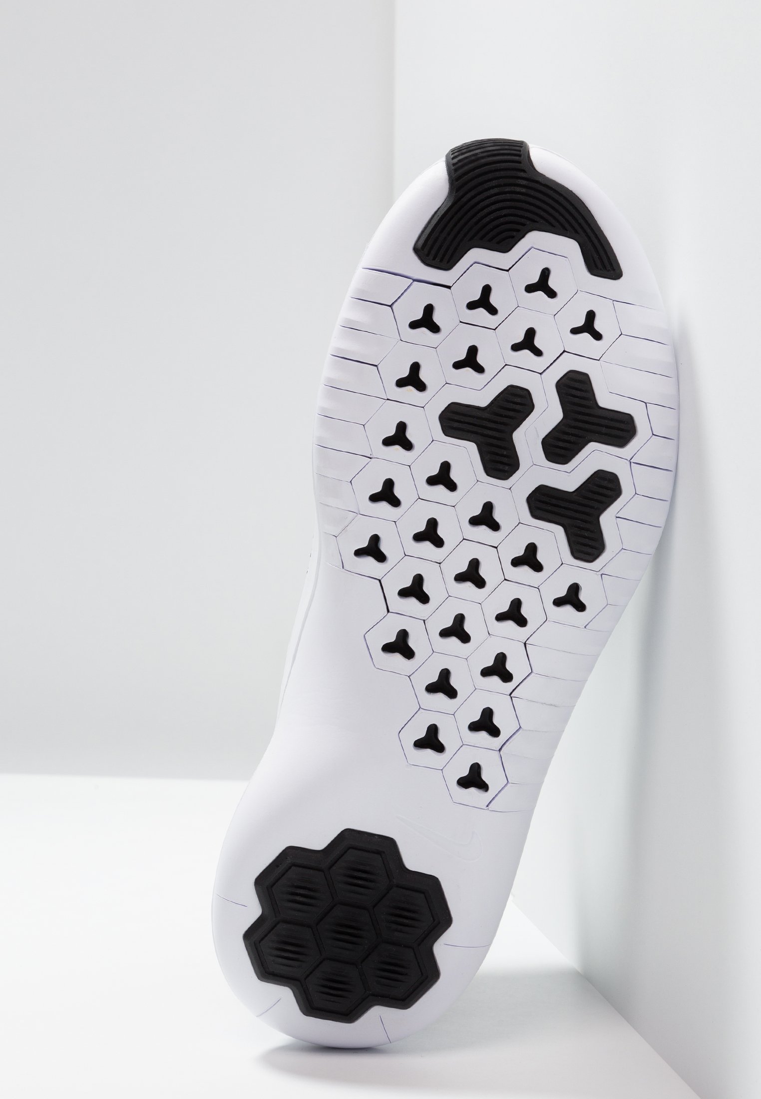 nike performance hyperflora free tr ultra