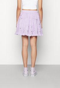 NIKKIE SELENE SKIRT - Saia evasé - lilac