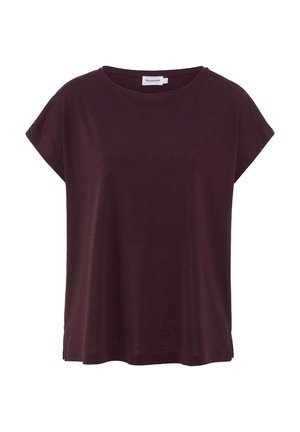 Burgundy short-sleeve t-shirt with a round neckline, relaxed fit, soft fabric, and side slits at the hem for added comfort.