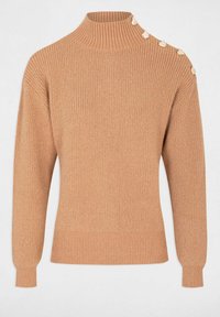 Pull en maille côtelée de couleur brun clair, avec un col montant et des embellissements sur l'épaule gauche. Doté de manches longues et d'une coupe ajustée.