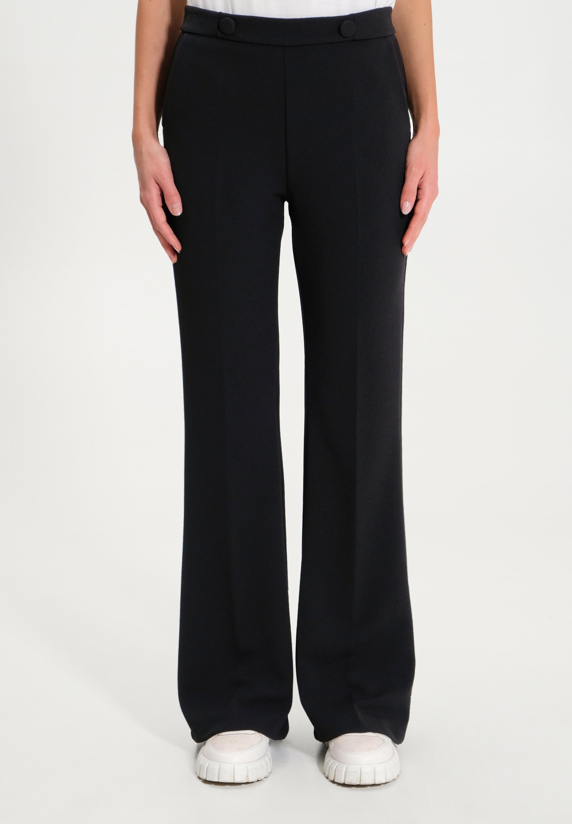 Vestito matrimonio invitata pantaloni: look cerimonia chic