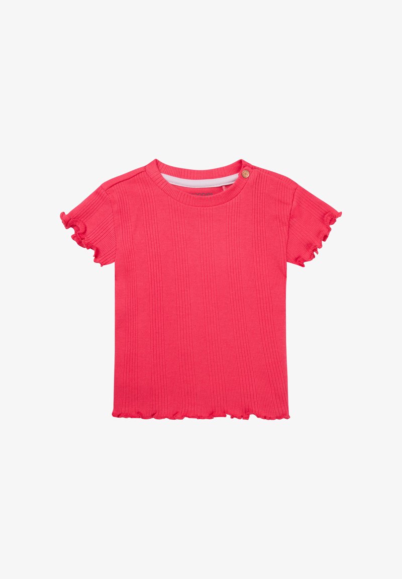 Geribbeld roze T-shirt met korte gerimpelde mouwen, een ronde halslijn en een knoopaccent op de schouder; zachte stoftextuur.