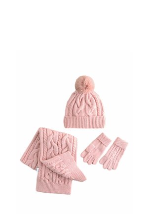 Rosanes Strickset für den Winter, bestehend aus einer Mütze mit Bommel, einem strukturierten Schal und passenden Handschuhen mit gerippten Bündchen.