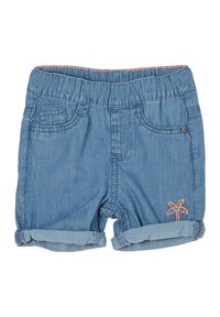 Pantalones cortos de mezclilla azul claro para niños con dobladillos enrollados, cinturilla elástica, bolsillos frontales y pequeño bordado de una palmera naranja en la pierna izquierda.