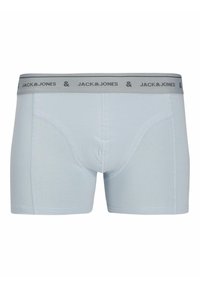 Helles blaugraues Boxershorts aus Baumwollmischung mit einem grauen elastischen Bund, auf dem das Logo "JACK & JONES" steht, samt weicher Textur und klassischer Form.