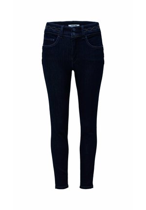 Jean skinny en denim bleu foncé avec un design traditionnel à cinq poches, des détails de couture subtils, et une taille standard avec fermeture par bouton.