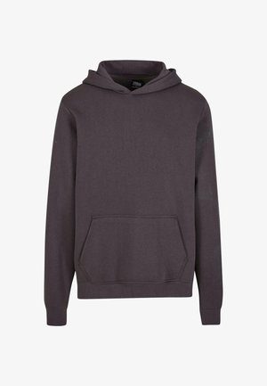 Tumši pelēks kapuce, izgatavota no auduma; ar priekšējo kabatu, kapuces auklu un ribotām aprocēm un apakšmalu. Vienkāršs dizains bez rakstiem.