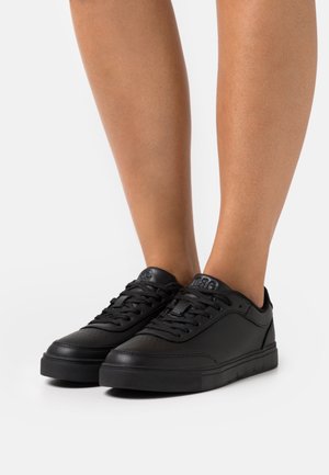 NAE Vegan Shoes Trainers - white