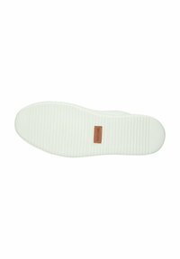 Suela de goma blanca con surcos texturizados para un mejor agarre. Presenta un parche de logo rectangular marrón cerca del arco.