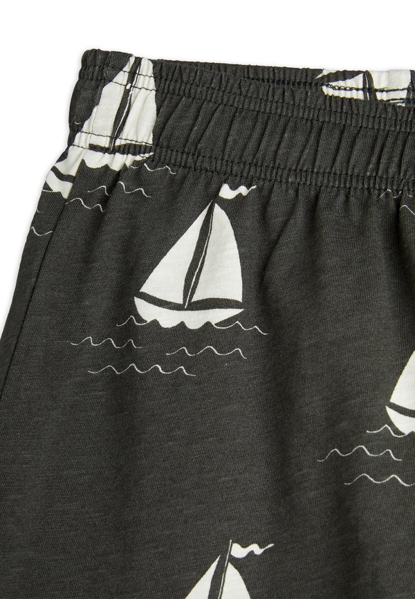 SAILING BOATS UNISEX - Shorts3