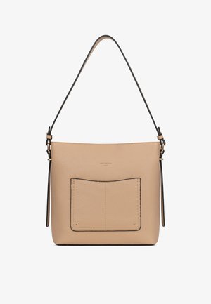 Beżowa skórzana torebka z przednią kieszenią, czarną obwódką, regulowanym paskiem na ramię i minimalistycznym designem.
